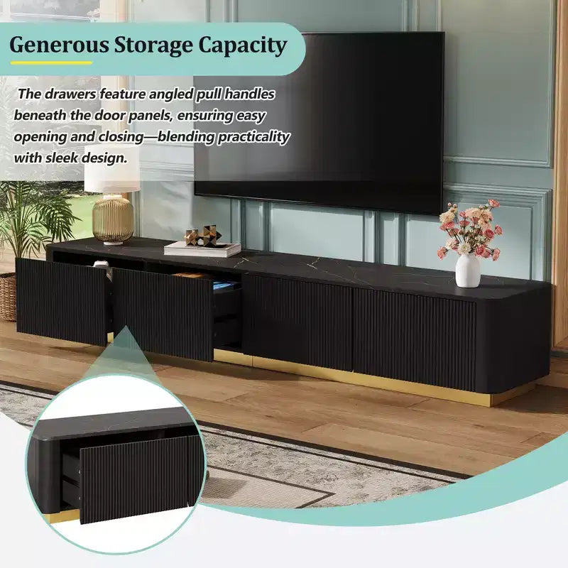 Mobile porta TV scanalato per TV da 85 pollici con base dorata, consolle multimediale moderna con 4 cassetti, centro di intrattenimento con design a profilo curvo