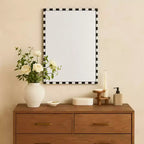 Specchio da parete rettangolare decorativo in marmo TEHOME con motivo audace a scacchiera bianca e nera 20 x 30'', perfetto per bagno, ingresso