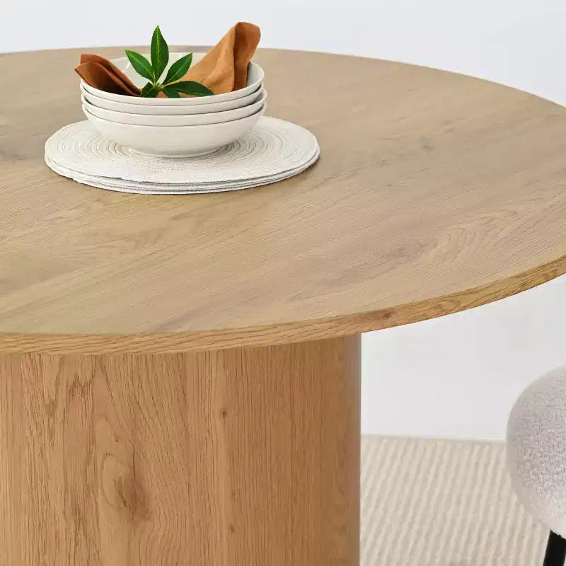 Tavolo da pranzo rotondo da 5 pezzi e 4 sedie imbottite, tavolo a piedistallo moderno in legno per cucina, angolo colazione o sala da pranzo